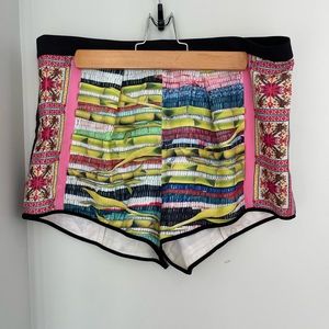 Clover Canyon Multi-colored Printed Mini Shorts Size L